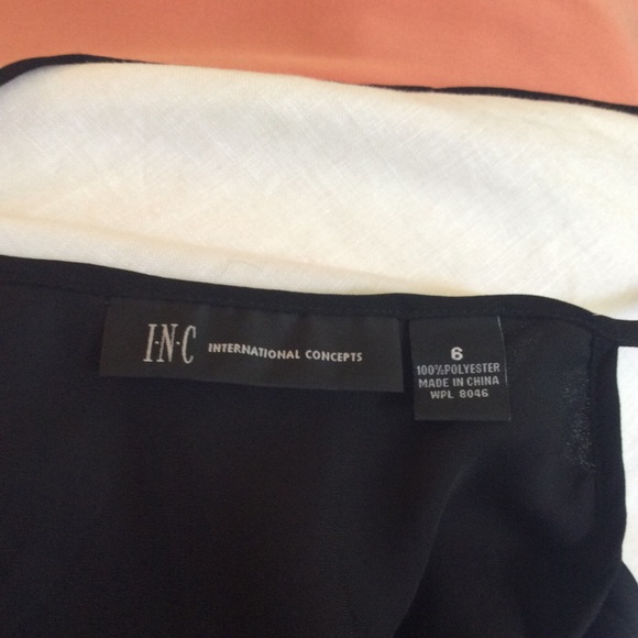 Black INC Pleated Top size 6 - Picture 7 of 8